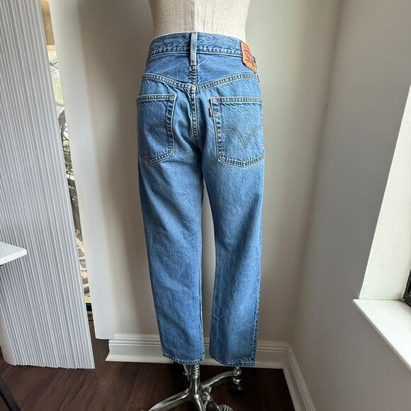 Levi’s 501 Original Fit Blue Jeans Button Fly Unisex 30x32 - Picture 5 of 10